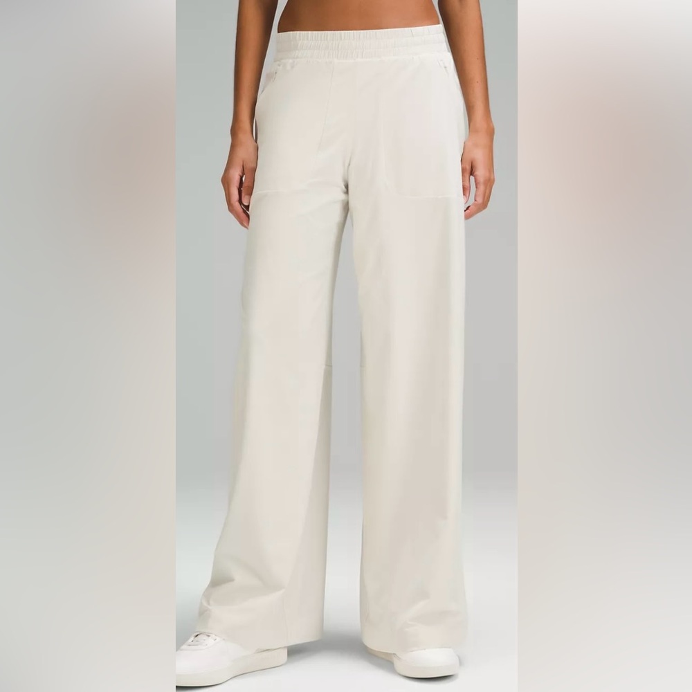 Lululemon Swift Mid-Rise Wide-Leg Pant  Bone Sz 4